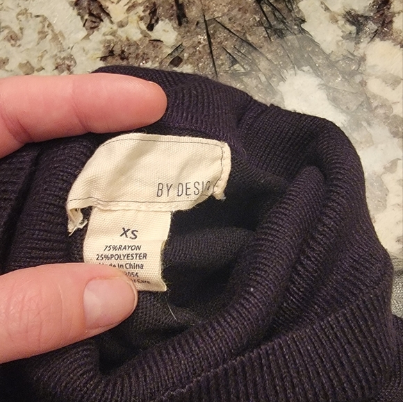 Color block turtleneck - Picture 3 of 3